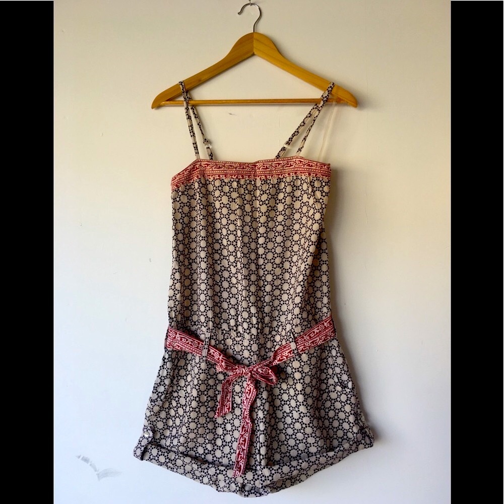Cotton romper with pockets